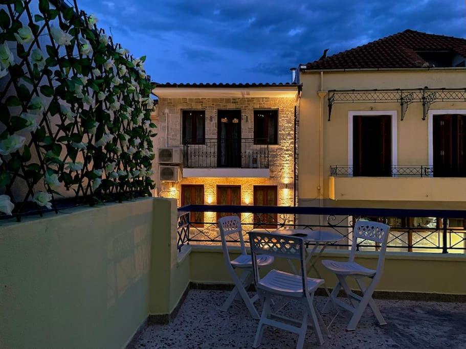 Nafpaktian Port House Apartment Nafpaktos Bagian luar foto
